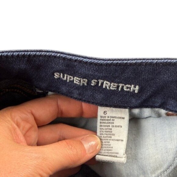 American Eagle Outfitters Shorts Low Rise Cuffed Raw Hem Women's Size 6 - Picture 6 of 7